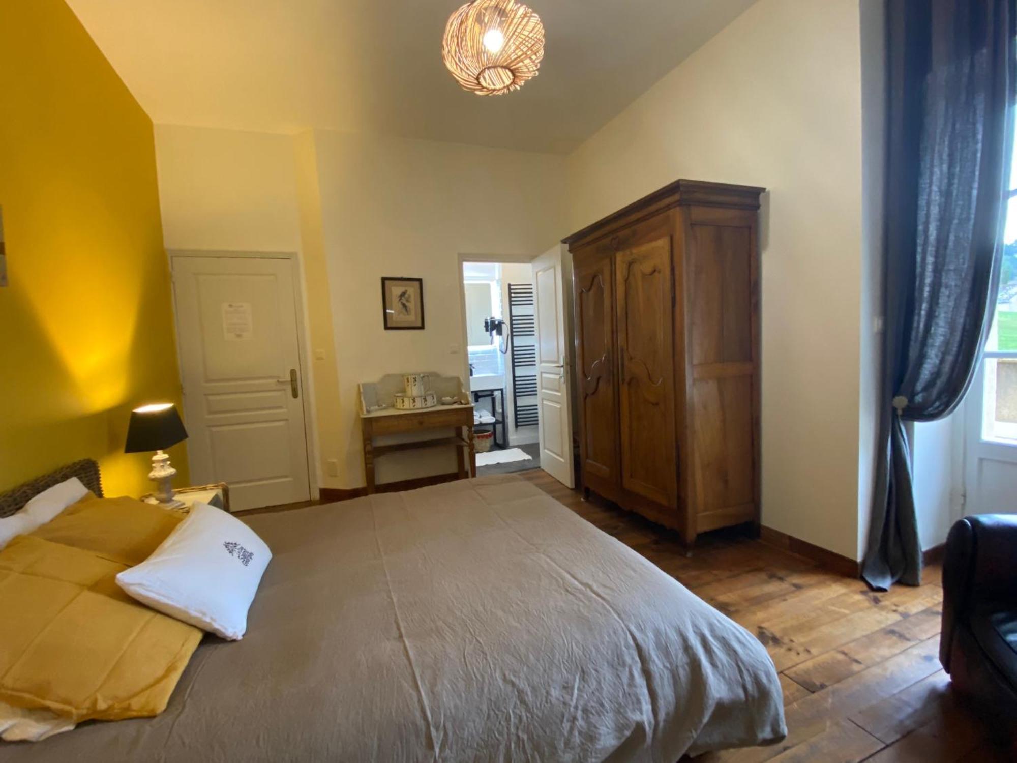 Le Clos St Georges 3*